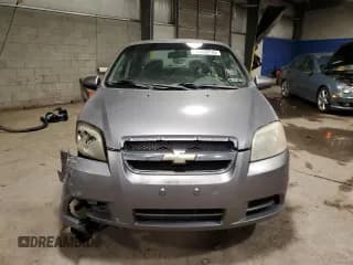 ✅ 2007 Chevrolet Aveo LS • VIN: KL1TD56687B102873 • Lot: 45609715. Wystawiony na Copart z przebiegiem 139 956 mil. Bezpłatny archiwum sprzedaży aukcyjnych z USA i szczegółowy raport historii pojazdu na DreamBid. Zdjęcie 5.