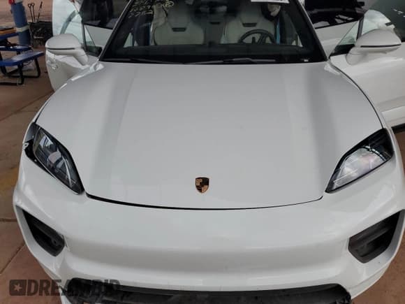 ✅ 2025 Porsche Macan Electric • VIN: WP1AD2XAXSL077782 • Lot: 82454225. Listed on Copart with Not provided. Free auction sales archive from the USA and detailed vehicle history report at DreamBid. Image 12.