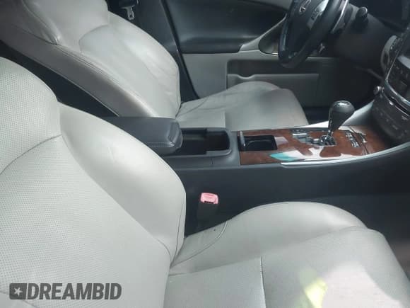 ✅ 2011 Lexus IS 250 • VIN: JTHCF5C26B5051318 • Lot: 43604353. Listed on IAAI with 194,313 mi. Free auction sales archive from the USA and detailed vehicle history report at DreamBid. Image 5.