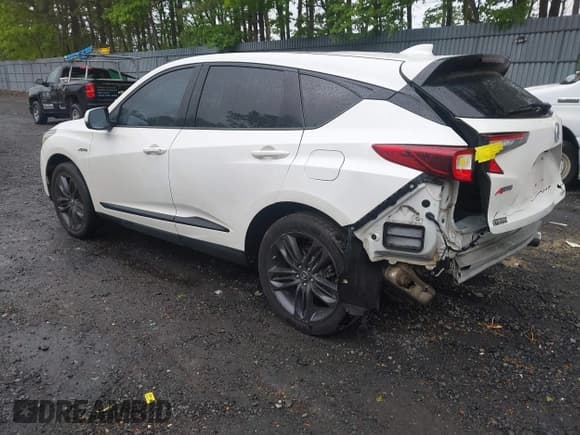 ✅ 2019 Acura RDX w/A-Spec Pkg • VIN: 5J8TC2H68KL001165 • Lot: 42311202. Wystawiony na IAAI z przebiegiem 74 909 mil. Bezpłatny archiwum sprzedaży aukcyjnych z USA i szczegółowy raport historii pojazdu na DreamBid. Zdjęcie 3.