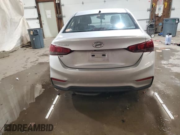 ✅ 2021 Hyundai Accent SE • VIN: 3KPC24A65ME129771 • Lot: 80538394. Listed on Copart with 81,612 mi. Free auction sales archive from the USA and detailed vehicle history report at DreamBid. Image 6.