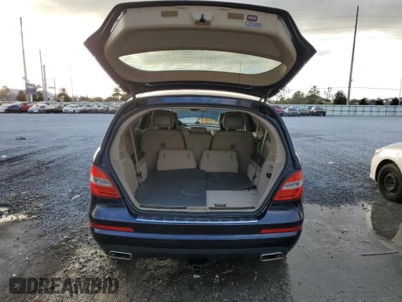 ✅ 2011 Mercedes-Benz R 350 • VIN: 4JGCB2FEXBA124646 • Лот: 85309204. Опубликован ранее на Copart с пробегом 113 545 миль. Бесплатный доступ к архиву аукционных продаж из США и подробный отчёт об истории автомобиля на DreamBid. Изображение 6.