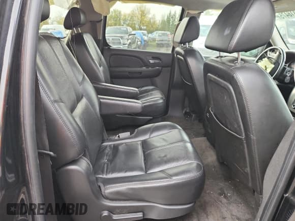 ✅ 2007 Chevrolet Suburban LT • VIN: 3GNFK16387G226683 • Lot: 82418475. Listed on Copart with Not provided. Free auction sales archive from the USA and detailed vehicle history report at DreamBid. Image 11.