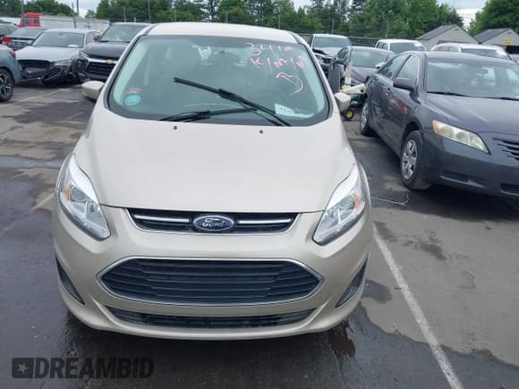 ✅ 2018 Ford C-Max SE • VIN: 1FADP5AU0JL103419 • Lot: 42220919. Wystawiony na IAAI z przebiegiem 68 680 mil. Bezpłatny archiwum sprzedaży aukcyjnych z USA i szczegółowy raport historii pojazdu na DreamBid. Zdjęcie 12.