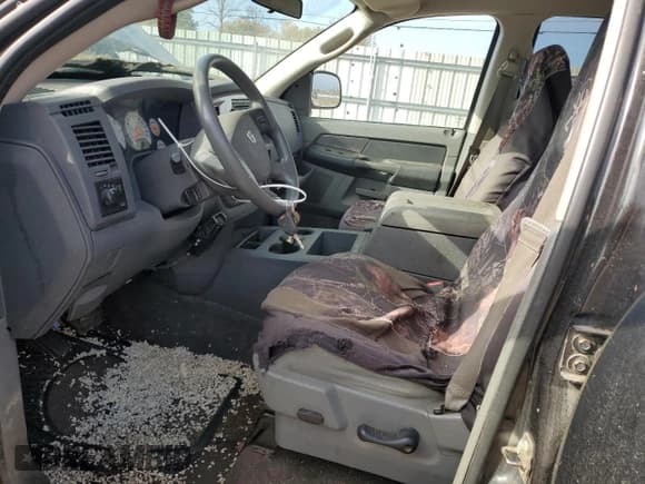 ✅ 2007 Dodge 1500 SLT • VIN: 1D7HU182X7J530442 • Лот: 76867904. Опубликован ранее на Copart с пробегом 260 070 миль. Бесплатный доступ к архиву аукционных продаж из США и подробный отчёт об истории автомобиля на DreamBid. Изображение 7.