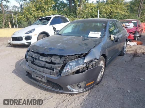 ✅ 2010 Ford Fusion Hybrid • VIN: 3FADP0L39AR322467 • Lot: 43362645. Wystawiony na IAAI z przebiegiem 120 361 mil. Bezpłatny archiwum sprzedaży aukcyjnych z USA i szczegółowy raport historii pojazdu na DreamBid. Zdjęcie 18.