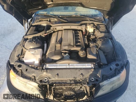 ✅ 2000 BMW Z3 2.5 • VIN: WBACH9343YLF88835 • Лот: 77306774. Опубликован ранее на Copart с пробегом Не указан. Бесплатный доступ к архиву аукционных продаж из США и подробный отчёт об истории автомобиля на DreamBid. Изображение 11.