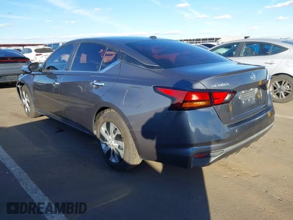 ✅ 2020 Nissan Altima S • VIN: 1N4BL4BV8LC226778 • Лот: 43721691. Опубликован ранее на IAAI с пробегом 104 390 миль. Бесплатный доступ к архиву аукционных продаж из США и подробный отчёт об истории автомобиля на DreamBid. Изображение 3.
