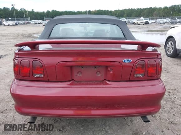 ✅ 1997 Ford Mustang GT • VIN: 1FALP45X8VF147537 • Лот: 43415546. Опубликован ранее на IAAI с пробегом 133 633 миль. Бесплатный доступ к архиву аукционных продаж из США и подробный отчёт об истории автомобиля на DreamBid. Изображение 17.