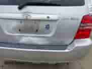 2002 Toyota Highlander с VIN JTEGD21A520038487, выставлен на аукционе IAAI как лот 42360225 с пробегом 163 470 миль миль и . История ставок и продаж доступна на DreamBid. Изображение 6.