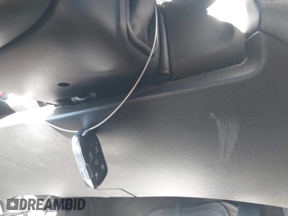 ✅ 2015 Chevrolet Tahoe LTZ • VIN: 1GNSCCKC2FR552510 • Lot: 43736217. Listed on IAAI with 207,190 mi. Free auction sales archive from the USA and detailed vehicle history report at DreamBid. Image 11.