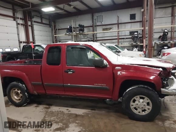 ✅ 2004 Chevrolet Colorado LS Z71 • VIN: 1GCDT196048190573 • Lot: 41344064. Listed on IAAI with 292,346 mi. Free auction sales archive from the USA and detailed vehicle history report at DreamBid. Image 14.