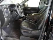 ✅ 2021 GMC Sierra 1500 • VIN: 1GTU9AEF8MZ229571 • Lot: 62385015. Wystawiony na Copart z przebiegiem 96 058 mil. Bezpłatny archiwum sprzedaży aukcyjnych z USA i szczegółowy raport historii pojazdu na DreamBid. Zdjęcie 7.