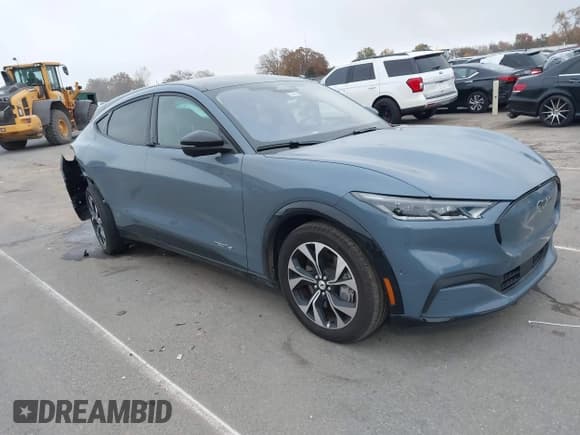 ✅ 2023 Ford Mustang Mach-E Premium • VIN: 3FMTK3RM2PMA46138 • Lot: 43657290. Listed on IAAI with 23,959 mi. Free auction sales archive from the USA and detailed vehicle history report at DreamBid. Image 1.