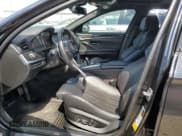 ✅ 2013 BMW M5 • VIN: WBSFV9C50DD096291 • Lot: 63431875. Wystawiony na Copart z przebiegiem 86 701 mil. Bezpłatny archiwum sprzedaży aukcyjnych z USA i szczegółowy raport historii pojazdu na DreamBid. Zdjęcie 7.