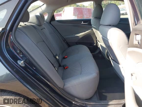 2013 Hyundai Sonata GLS z VIN 5NPEB4ACXDH552307, wystawiony jako IAAI lot #43208817 z przebiegiem 56 883 mil mil oraz . Historia ofert i sprzedaży dostępna na DreamBid. Obrazek 8.