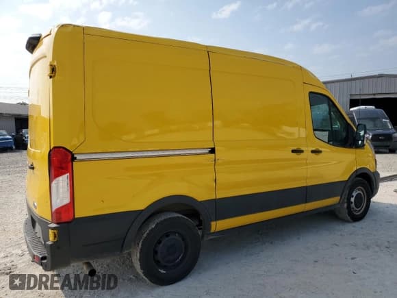 ✅ 2020 Ford Transit Cargo • VIN: 1FTYE1C89LKB55957 • Лот: 58958685. Опубликован ранее на Copart с пробегом 126 035 миль. Бесплатный доступ к архиву аукционных продаж из США и подробный отчёт об истории автомобиля на DreamBid. Изображение 3.