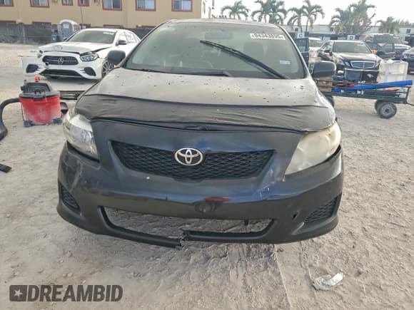 ✅ 2010 Toyota Corolla LE • VIN: JTDBU4EE8AJ080913 • Lot: 94343895. Wystawiony na Copart z przebiegiem 296 712 mil. Bezpłatny archiwum sprzedaży aukcyjnych z USA i szczegółowy raport historii pojazdu na DreamBid. Zdjęcie 5.