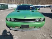 ✅ 2010 Dodge Challenger SE • VIN: 2B3CJ4DV7AH235419 • Lot: 44607485. Wystawiony na Copart z przebiegiem 179 938 mil. Bezpłatny archiwum sprzedaży aukcyjnych z USA i szczegółowy raport historii pojazdu na DreamBid. Zdjęcie 5.