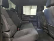 ✅ 2022 Chevrolet Silverado 1500 LT • VIN: 1GCUYDED6NZ111166 • Lot: 92698605. Wystawiony na Copart z przebiegiem 53 501 mil. Bezpłatny archiwum sprzedaży aukcyjnych z USA i szczegółowy raport historii pojazdu na DreamBid. Zdjęcie 10.