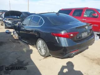 ✅ 2019 Alfa Romeo Giulia Ti Lusso • VIN: ZARFAMBN6K7609357 • Lot: 43394941. Wystawiony na IAAI z przebiegiem Nie podano. Bezpłatny archiwum sprzedaży aukcyjnych z USA i szczegółowy raport historii pojazdu na DreamBid. Zdjęcie 3.