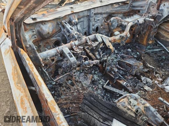 ✅ 2013 Hyundai Elantra GLS • VIN: KMHDH4AE0DU753677 • Lot: 86812435. Listed on Copart with Not provided. Free auction sales archive from the USA and detailed vehicle history report at DreamBid. Image 9.