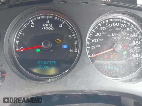 ✅ 2008 Chevrolet Silverado 1500 • VIN: 1GCEC19YX8Z293442 • Lot: 41645039. Wystawiony na IAAI z przebiegiem 128 008 mil. Bezpłatny archiwum sprzedaży aukcyjnych z USA i szczegółowy raport historii pojazdu na DreamBid. Zdjęcie 7.