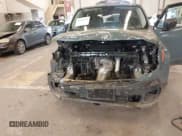 ✅ 2017 Jeep Renegade Sport • VIN: ZACCJAAH1HPF27104 • Lot: 42120378. Listed on IAAI with 86,700 mi. Free auction sales archive from the USA and detailed vehicle history report at DreamBid. Image 6.