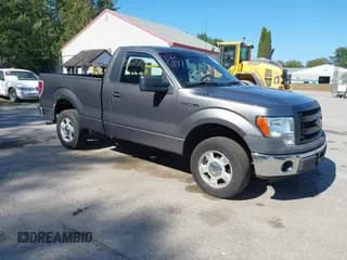 ✅ 2013 Ford F-150 XL • VIN: 1FTMF1CF7DFA72242 • Lot: 43125897. Wystawiony na IAAI z przebiegiem 190 975 mil. Bezpłatny archiwum sprzedaży aukcyjnych z USA i szczegółowy raport historii pojazdu na DreamBid. Zdjęcie 1.