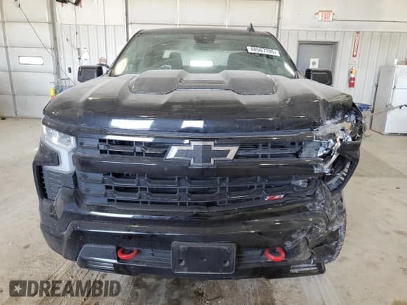 ✅ 2023 Chevrolet Silverado 1500 LT Trail Boss • VIN: 3GCUDFE82PG128916 • Lot: 48507705. Wystawiony na Copart z przebiegiem 46 206 mil. Bezpłatny archiwum sprzedaży aukcyjnych z USA i szczegółowy raport historii pojazdu na DreamBid. Zdjęcie 5.
