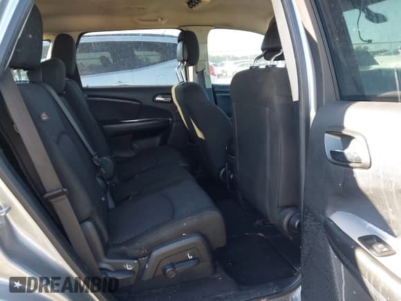 ✅ 2019 Dodge Journey SE • VIN: 3C4PDCBB0KT863583 • Lot: 43482515. Wystawiony na IAAI z przebiegiem 173 729 mil. Bezpłatny archiwum sprzedaży aukcyjnych z USA i szczegółowy raport historii pojazdu na DreamBid. Zdjęcie 8.