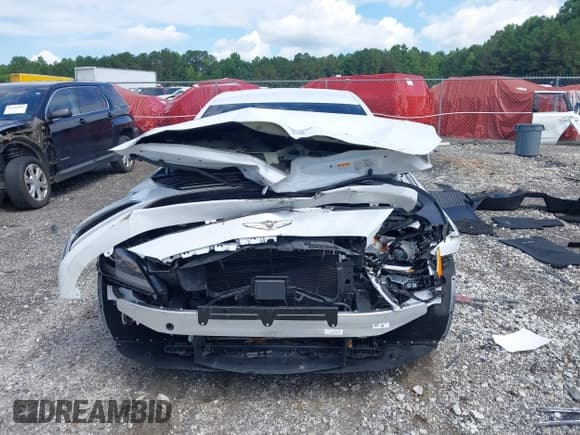 ✅ 2018 Genesis G80 3.8L • VIN: KMHGN4JE6JU263925 • Lot: 42696207. Wystawiony na IAAI z przebiegiem 11 427 mil. Bezpłatny archiwum sprzedaży aukcyjnych z USA i szczegółowy raport historii pojazdu na DreamBid. Zdjęcie 13.