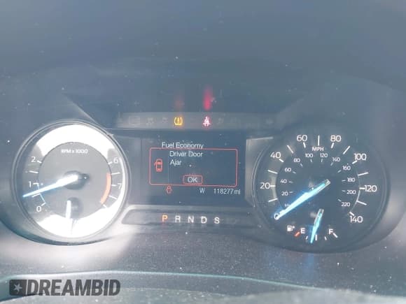 ✅ 2016 Ford Explorer • VIN: 1FM5K7B87GGB03893 • Lot: 42526780. Wystawiony na IAAI z przebiegiem 118 277 mil. Bezpłatny archiwum sprzedaży aukcyjnych z USA i szczegółowy raport historii pojazdu na DreamBid. Zdjęcie 7.