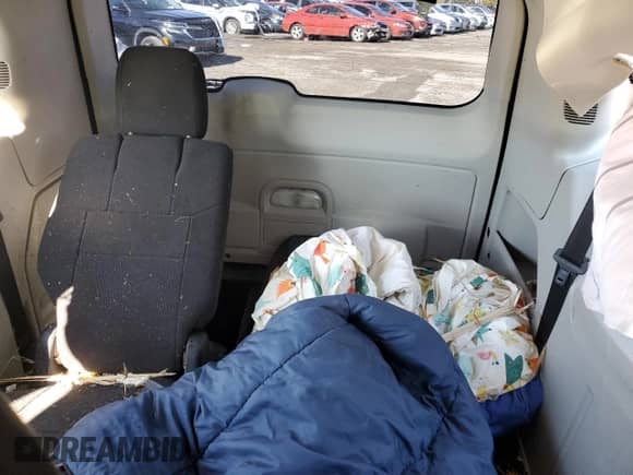 ✅ 2012 Dodge Grand Caravan SE • VIN: 2C4RDGBG8CR388782 • Лот: 84425515. Опубликован ранее на Copart с пробегом Не указан. Бесплатный доступ к архиву аукционных продаж из США и подробный отчёт об истории автомобиля на DreamBid. Изображение 10.