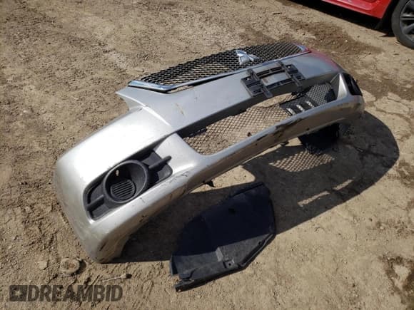 ✅ 2011 Mitsubishi Galant FE • VIN: 4A32B2FF4BE019454 • Lot: 72716034. Wystawiony na Copart z przebiegiem 239 676 mil. Bezpłatny archiwum sprzedaży aukcyjnych z USA i szczegółowy raport historii pojazdu na DreamBid. Zdjęcie 12.