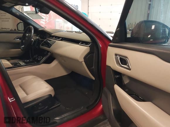 ✅ 2020 Land Rover Range Rover Velar R-Dynamic S • VIN: SALYK2FV7LA255568 • Lot: 42484938. Listed on IAAI with 70,527 mi. Free auction sales archive from the USA and detailed vehicle history report at DreamBid. Image 5.