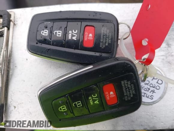 ✅ 2020 Toyota Prius Limited • VIN: JTDKARFP0L3139692 • Lot: 43708760. Wystawiony na IAAI z przebiegiem 34 445 mil. Bezpłatny archiwum sprzedaży aukcyjnych z USA i szczegółowy raport historii pojazdu na DreamBid. Zdjęcie 11.