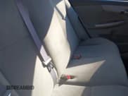 ✅ 2010 Toyota Corolla • VIN: 2T1BU4EE2AC269603 • Lot: 43605174. Wystawiony na IAAI z przebiegiem 58 643 mil. Bezpłatny archiwum sprzedaży aukcyjnych z USA i szczegółowy raport historii pojazdu na DreamBid. Zdjęcie 8.