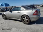 ✅ 2003 Mercedes-Benz SLK 320 • VIN: WDBKK65F73F294614 • Lot: 63300565. Wystawiony na Copart z przebiegiem 66 683 mil. Bezpłatny archiwum sprzedaży aukcyjnych z USA i szczegółowy raport historii pojazdu na DreamBid. Zdjęcie 2.