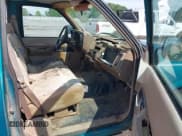 ✅ 1994 GMC Sierra 1500 • VIN: 1GTDC14Z3RZ547523 • Lot: 42072321. Wystawiony na IAAI z przebiegiem 170 695 mil. Bezpłatny archiwum sprzedaży aukcyjnych z USA i szczegółowy raport historii pojazdu na DreamBid. Zdjęcie 5.