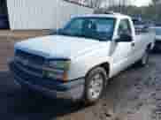 2004 Chevrolet Silverado 1500 Work Truck z VIN 1GCEC14X14Z201305, wystawiony jako IAAI lot #41619446 z przebiegiem 166 615 mil mil oraz . Historia ofert i sprzedaży dostępna na DreamBid. Obrazek 2.