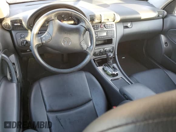 ✅ 2004 Mercedes-Benz C 230 Kompressor • VIN: WDBRF40J14F485417 • Lot: 43089575. Wystawiony na Copart z przebiegiem 53 918 mil. Bezpłatny archiwum sprzedaży aukcyjnych z USA i szczegółowy raport historii pojazdu na DreamBid. Zdjęcie 8.