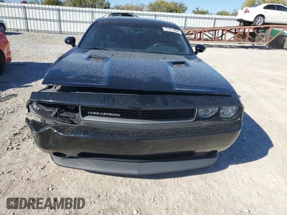 ✅ 2012 Dodge Challenger SXT • VIN: 2C3CDYAGXCH259594 • Lot: 77421654. Wystawiony na Copart z przebiegiem 126 271 mil. Bezpłatny archiwum sprzedaży aukcyjnych z USA i szczegółowy raport historii pojazdu na DreamBid. Zdjęcie 5.