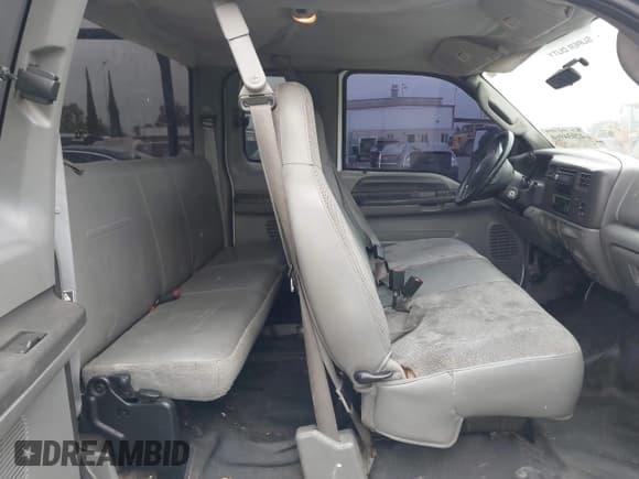 ✅ 2004 Ford F-250 XL • VIN: 1FTNX20L84EA02255 • Лот: 42034960. Опубликован ранее на IAAI с пробегом 70 590 миль. Бесплатный доступ к архиву аукционных продаж из США и подробный отчёт об истории автомобиля на DreamBid. Изображение 8.