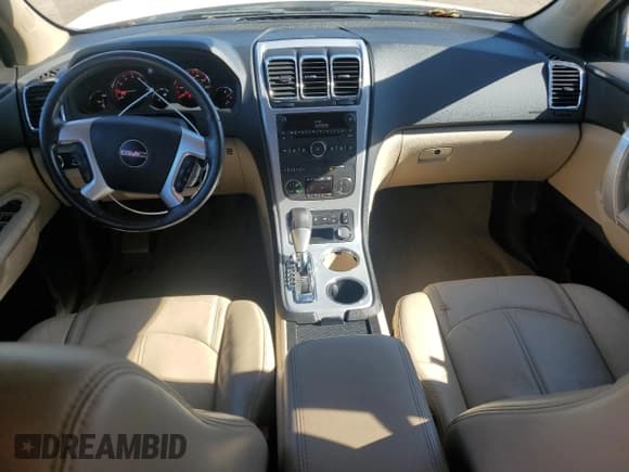 ✅ 2010 GMC Acadia SLT2 • VIN: 1GKLRNED2AJ188239 • Lot: 82477425. Listed on Copart with 129,051 mi. Free auction sales archive from the USA and detailed vehicle history report at DreamBid. Image 8.