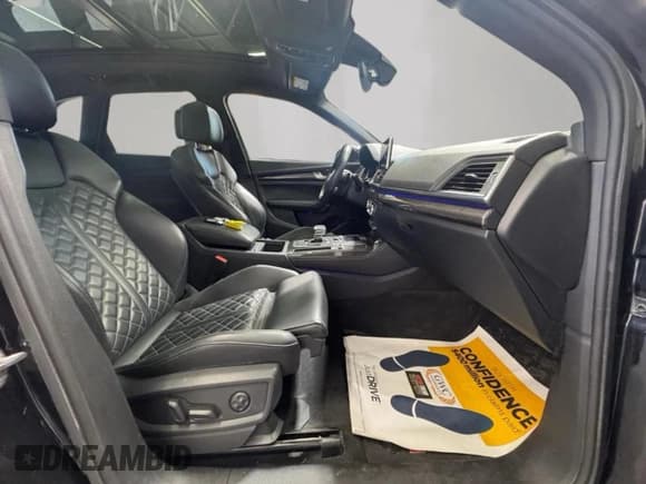 ✅ 2020 Audi SQ5 Prestige • VIN: WA1C4AFY1L2037176 • Лот: 81473155. Опубликован ранее на Copart с пробегом 162 171 миль. Бесплатный доступ к архиву аукционных продаж из США и подробный отчёт об истории автомобиля на DreamBid. Изображение 5.