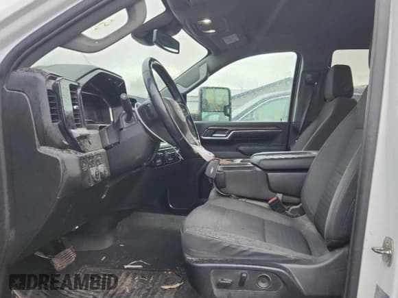 ✅ 2024 Chevrolet Silverado 2500HD LT • VIN: 2GC4YNE76R1136356 • Лот: 82325075. Опубликован ранее на Copart с пробегом 51 302 миль. Бесплатный доступ к архиву аукционных продаж из США и подробный отчёт об истории автомобиля на DreamBid. Изображение 7.