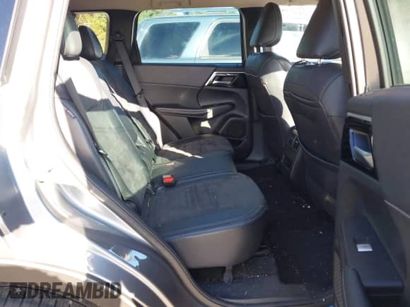 2023 Mitsubishi Outlander SE с VIN JA4J4UA81PZ034291, выставлен на аукционе IAAI как лот 43360223 с пробегом 59 805 миль миль и . История ставок и продаж доступна на DreamBid. Изображение 8.