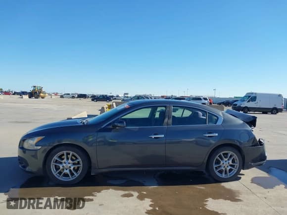✅ 2011 Nissan Maxima SV • VIN: 1N4AA5AP7BC838155 • Lot: 43490583. Listed on IAAI with 116,477 mi. Free auction sales archive from the USA and detailed vehicle history report at DreamBid. Image 14.