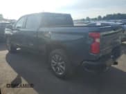 ✅ 2022 Chevrolet Silverado 1500 RST • VIN: 1GCUYEET9NZ187980 • Лот: 60910634. Опубликован ранее на Copart с пробегом 13 240 миль. Бесплатный доступ к архиву аукционных продаж из США и подробный отчёт об истории автомобиля на DreamBid. Изображение 2.